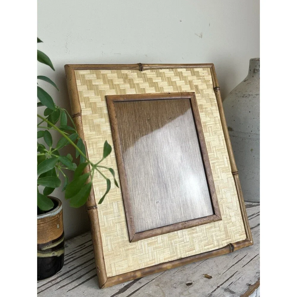 Vintage 1980’s Natural Woven Bamboo Picture Photo Frame W/ Bamboo Backing / Mint